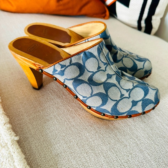 🔥 TRENDING 🔥 Vintage Coach Denim Clog Mules Size 8 - Picture 1 of 12